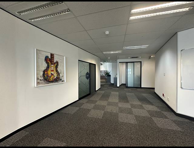315M² OFFICE TO LET IN SANDTON CENTRAL
